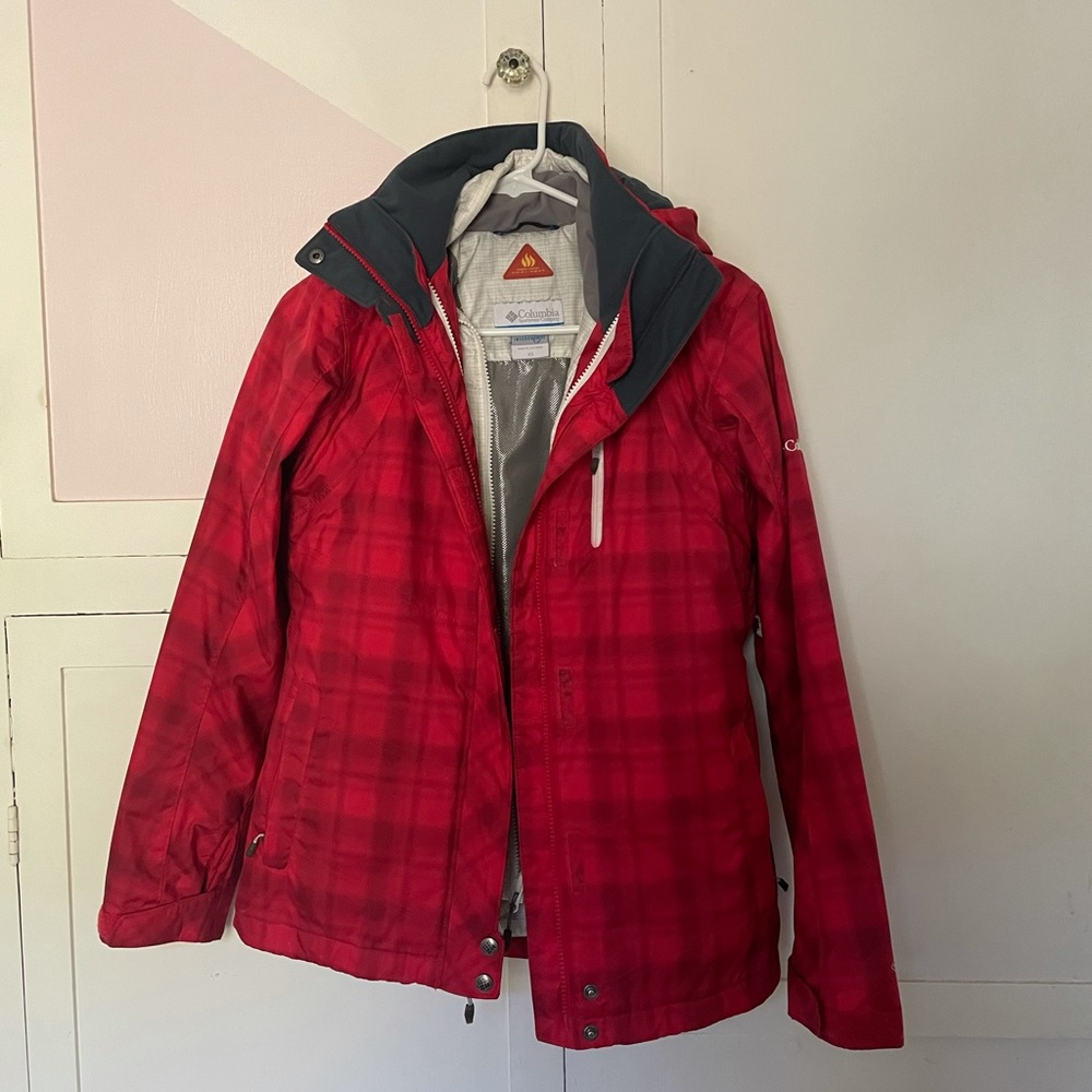 Columbia sportswear omni-heat interchangeable jacket with hood
